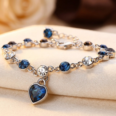 Pulsera de Cadena de Plata con Corazones de Zafiro