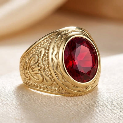 Anillo Grabado de Oro con Rubí