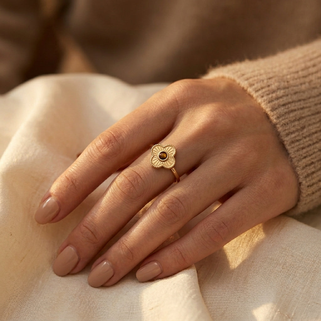 Anillo Abierto Floral de Oro