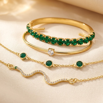 Set de Pulseras de Oro con Esmeralda