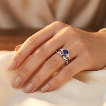 Anillo Halo de Plata con Zafiro