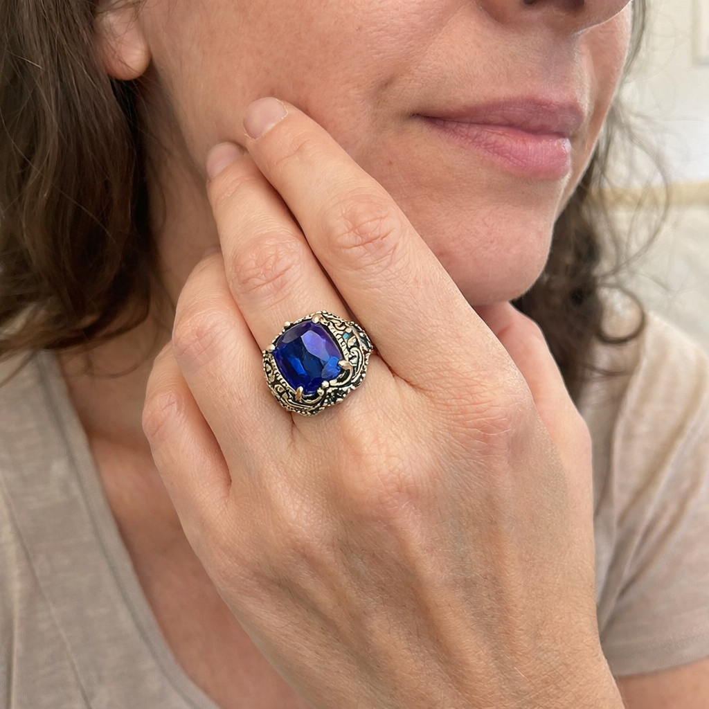 Anillo Klara Saphira