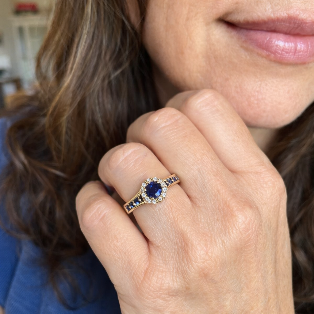 Anillo Avelisse Moraziel