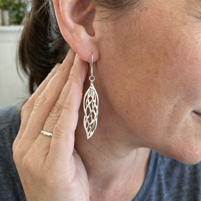 Solenne Aretes Ola Trenzada