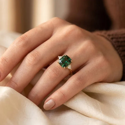 Anillo Solitario Cojín de Oro