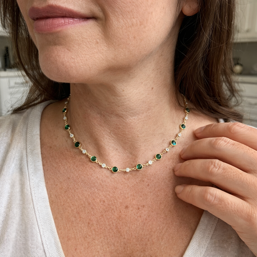 Elira Vescari Collar