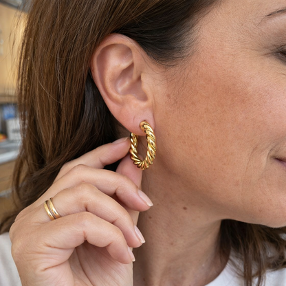 Aretes Argolla Torcidos Estilo Cordón