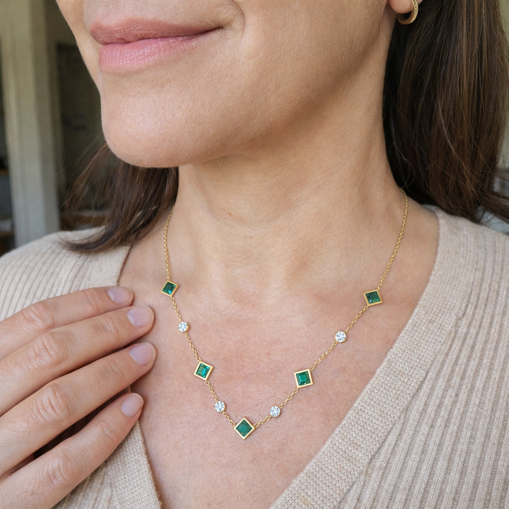 Amelisse Glenwyn Collar