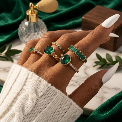 Set de Anillos de Oro con Esmeralda