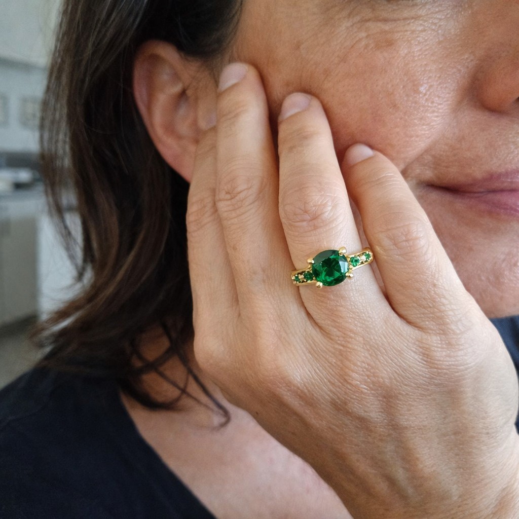 Celia Ferrowyn Anillo
