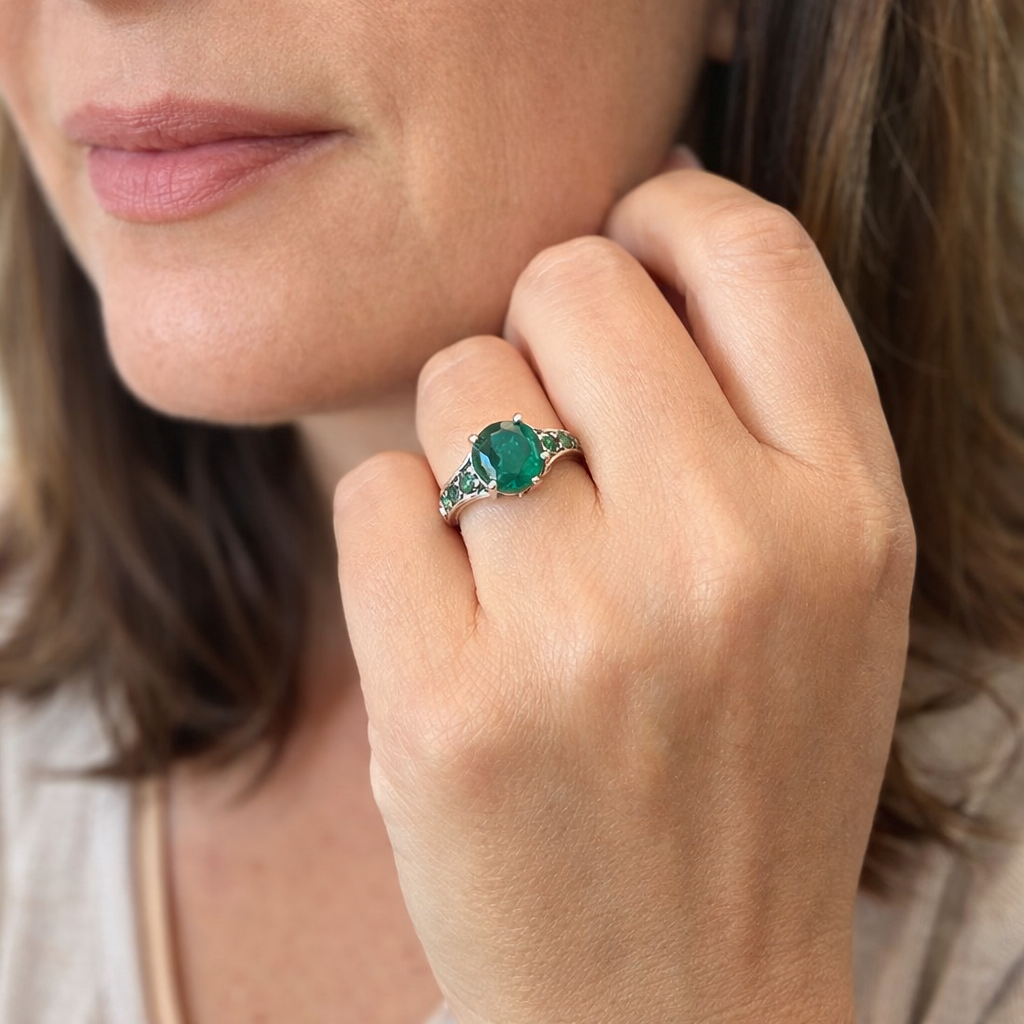 Celia Ferrowyn Anillo