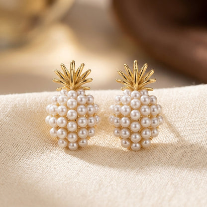 Aretes de Botón Racimo de Oro con Perlas