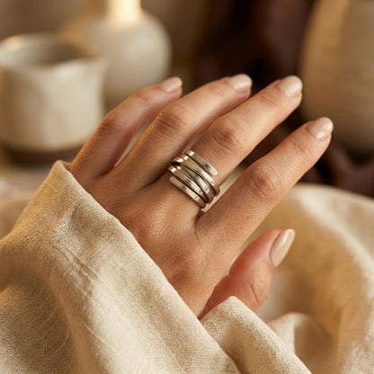 Anillo Envolvente Multibanda de Plata