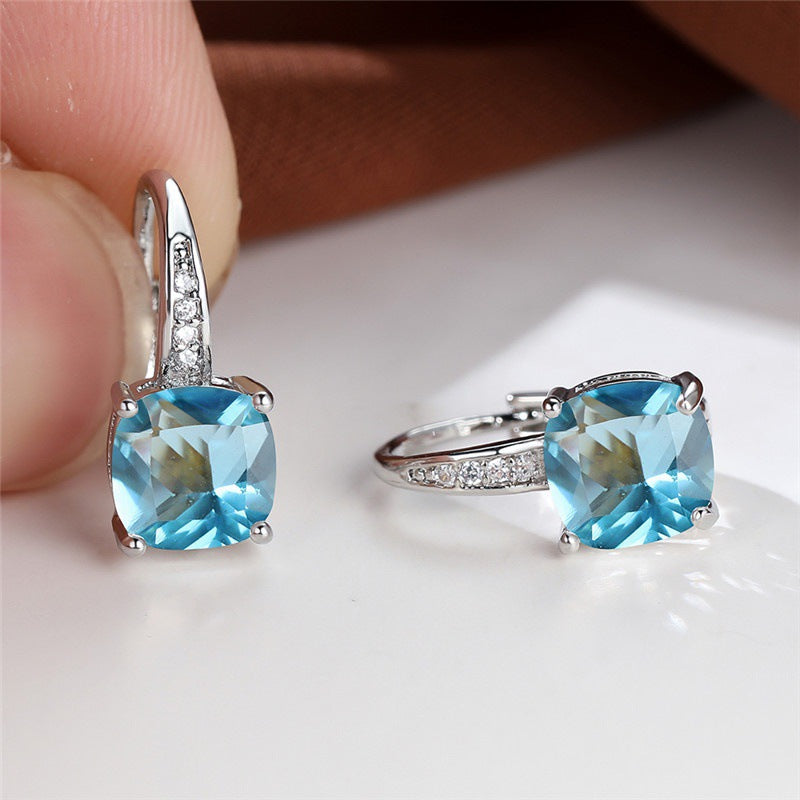 Aretes Argolla con Piedra Misteriosa
