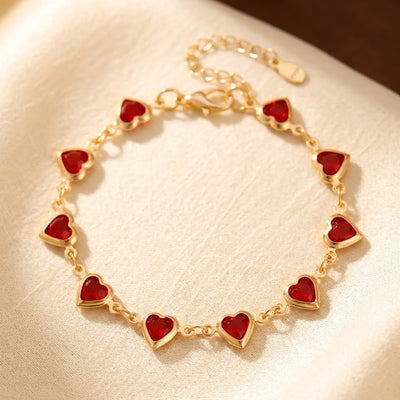 Pulsera de Cadena de Oro con Corazones de Rubí