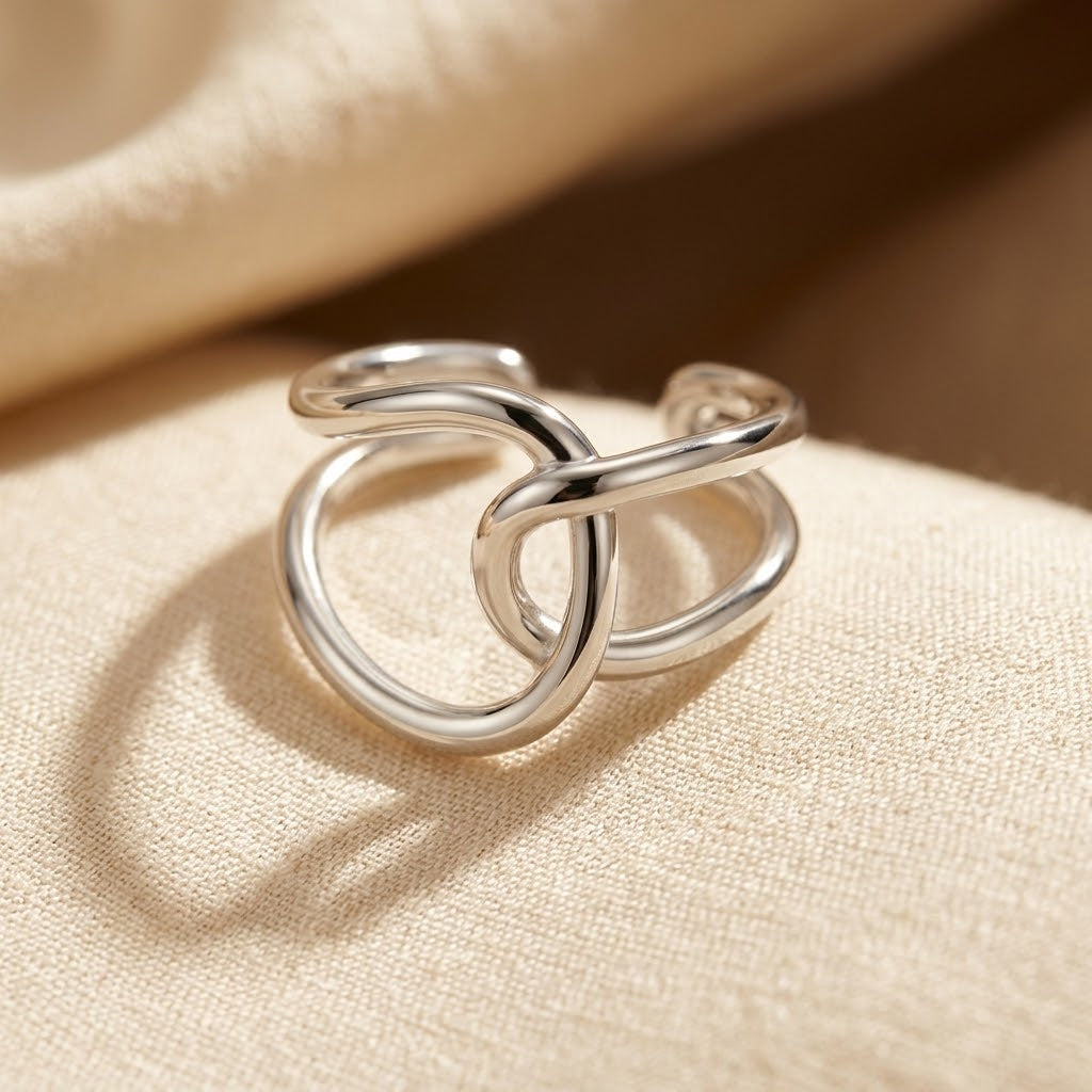 Anillo Abierto Entrelazado de Plata